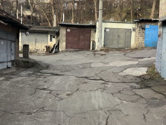 Продам гараж корпоративний на Печерську/ Ocean Plaza Киев