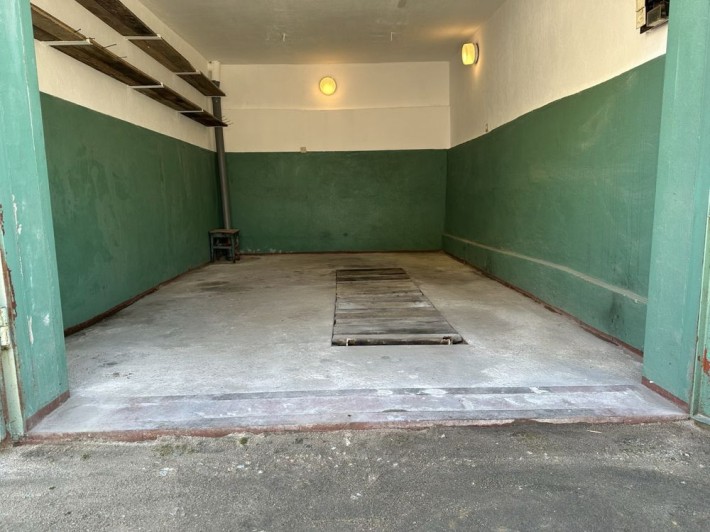 Гараж АГК «Парус» Соляні - фото 1