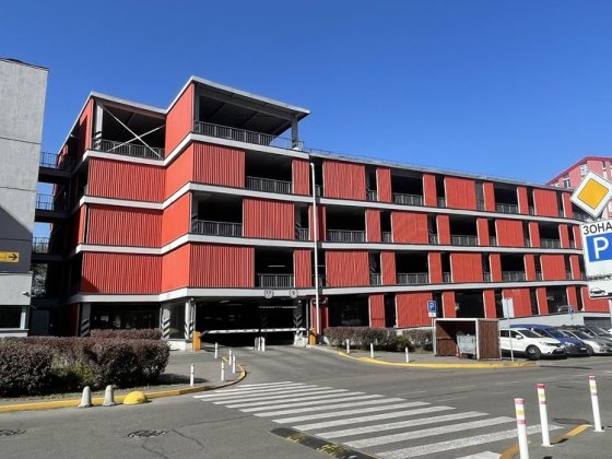 Продам паркомісце ЖК Комфорт Таун Киев