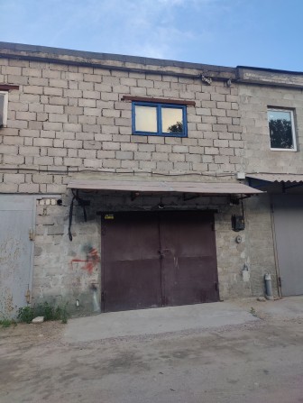 Двухэтажный гараж - фото 1