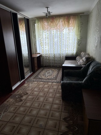 Здам 1 кімнату в гуртожитку вул. Щаслива 4 - фото 1