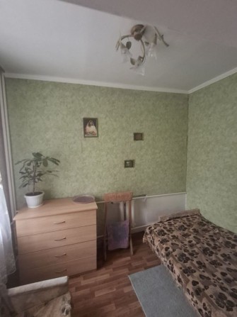 Здам окрему кімнату,1-й людині.Гарний стан.Постійно світло,та тепло. - фото 1