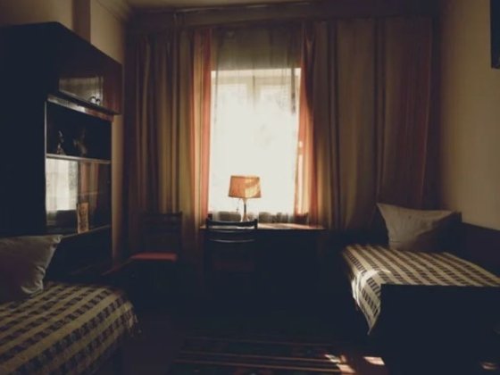 АН сдаёт 1 комнату в доме.