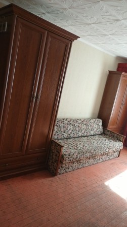 Здається  окрема  кімната  в  гуртожитку . - фото 1