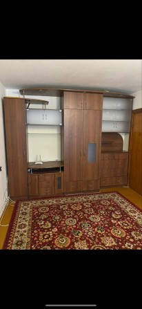 Здам окрему кімнату для дівчини( студент або працююча) - фото 1