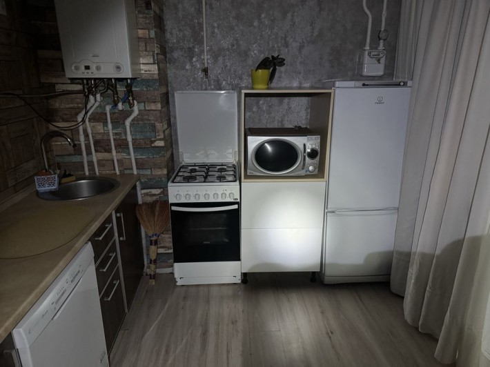 Здам кімнату.центр Ірпеня,вул.Шевченка,1-й,3-м людям.Вільна. - фото 1