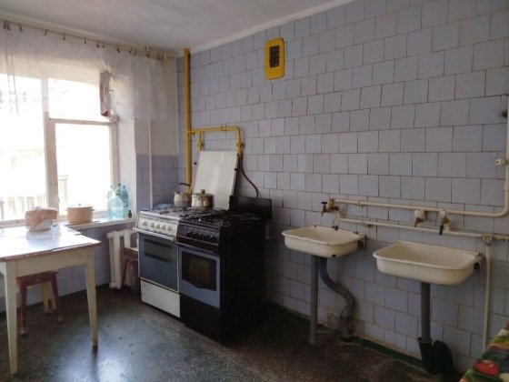 Кімната в гуртожитку (кухня, туалет в блоці). Льонокомбінатівська Ровно