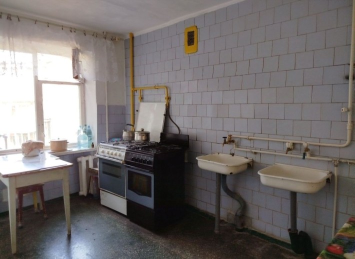 Кімната в гуртожитку (кухня, туалет в блоці). Льонокомбінатівська - фото 1