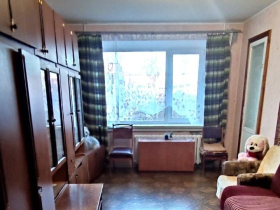 Здається затишна кімната з балконом в 3й кварт.з комунальними. Полтава