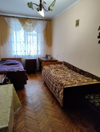 Оренда ліжко-місця в кімнаті. Р-н ТЦ Чайка - фото 1