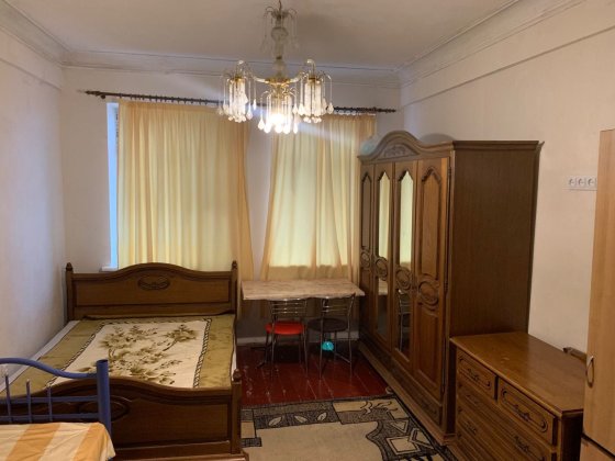 Здається кімната у трикімнатній квартирі Полтава