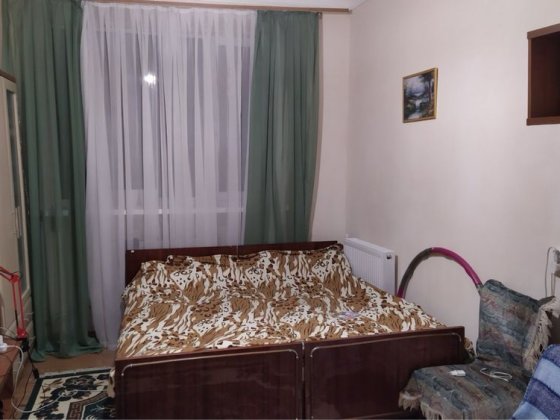 Кімната в сімейному гуртожитку, комунальні враховані Черновцы