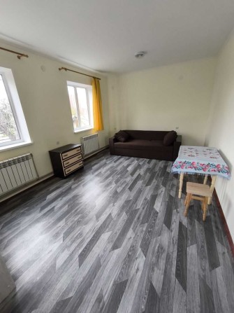 Здам ліжкоміце для хлопця, мужчини, є місце для авто у дворі - фото 1