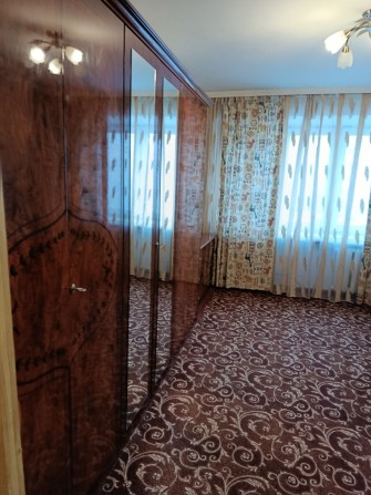 Кімната в гуртожитку з своїм санвузлом і кухонною зоною - фото 1