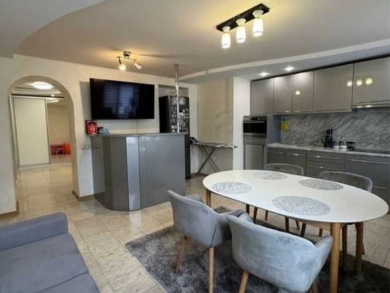 Оренда 3 кімнатна Тополь 1 ,  3поверх Днепр