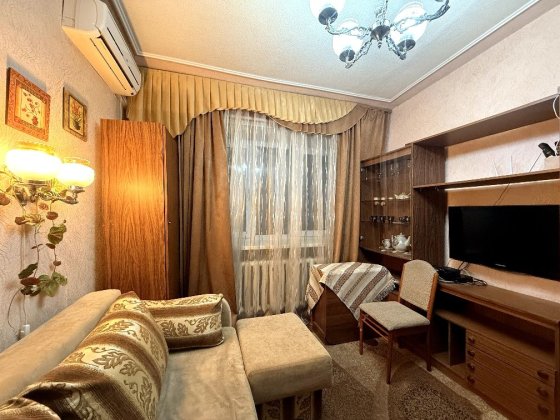 Здається окрема кімната в комунальній квартирі Киев