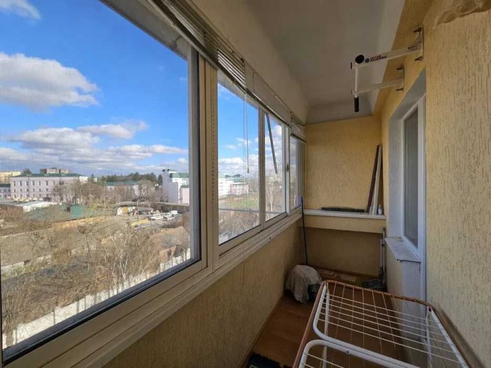 Оренда  великої 3-кімнатної квартири  на вул.Данила Галицького - фото 1