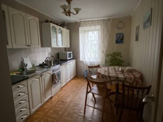 Підселення в 3 кім квартиру для дівчини Львів