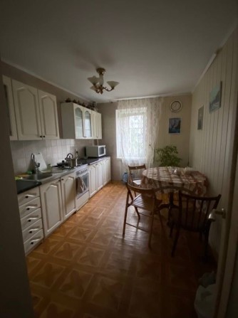 Підселення в 3 кім квартиру для дівчини - фото 1