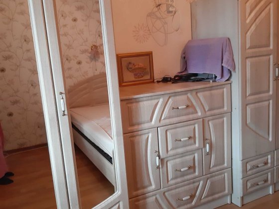 Здам 1 кімнату на троєщині в 3х к. Вул. Закревського Киев