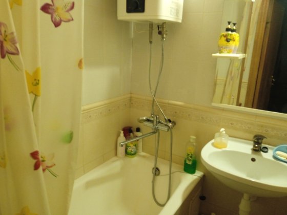 Без комунальних,Виноградар,пр.Свободи,з балконом Київ