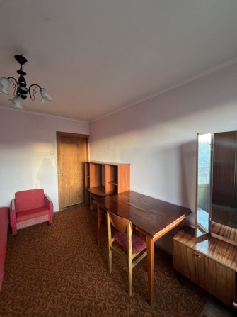 Ізольована кімната для дівчини - фото 1