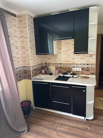 Сдам гостинку Стадионный проезд, метро Дворец Спорта - фото 1