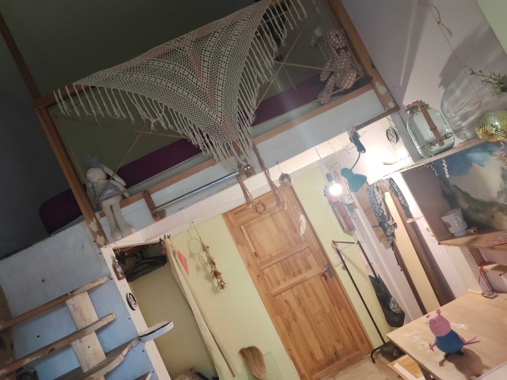 Сдам выделенную коммуну р-н Музкомедии, небольшая смартквартира - фото 1