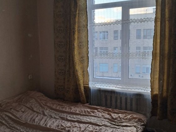 Сдам комнату в трёх комнатной квартире. Киев