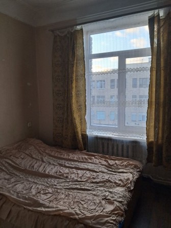 Сдам комнату в трёх комнатной квартире. - фото 1