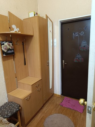 Сдаю гостинку все свое рядом метро ХТЗ - фото 1