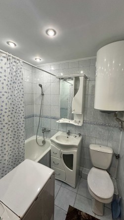 Оренда 1 кім, вул. Плужника - фото 1