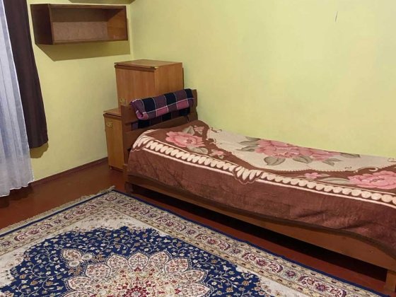 Здається кімната без господарів не далеко від Севастопольської площі Киев