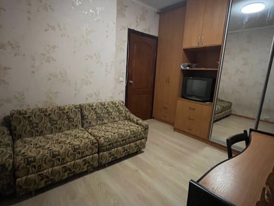 Здам 1кімнату в трикімнатній квартирі Милославська,5 Троєщина Киев