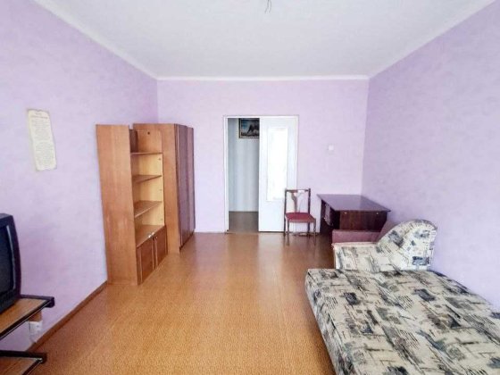 Тростянецька 5а, оренда кімнати в прострій квартирі, невисокий поверх! Киев