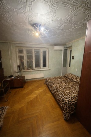 Здам кімнату з виходом на окремий балкон в трьохкімнатній квартирі - фото 1