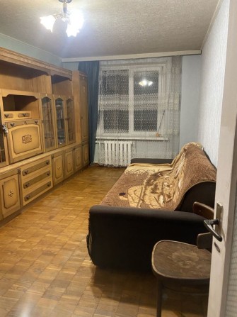 Здам кімнату дівчині на Борщагівці, без комісії, 7хв до трамваю - фото 1