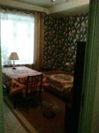 Комната для молод. девушки, парня более 60 лет, м.Шуляв. 12 мин пешком - фото 1