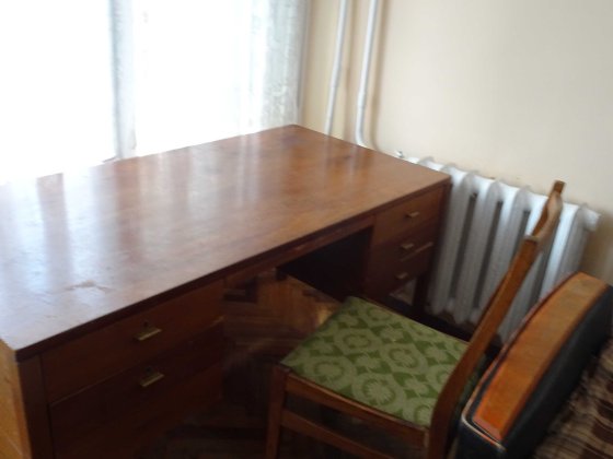 Леси Украинки, отдельная хорошая комната, балкон метро Кловская центр Киев