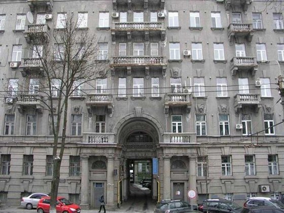 Терещенковская Шевченковский Университет площадь Украинских Героев Киев