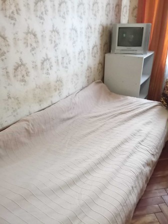 кімната вишгородська угол мукачівська газплита 3 поверх дівчині, жінці - фото 1