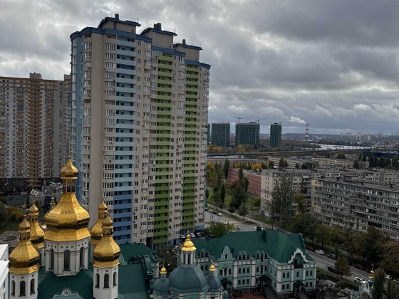 Оренда двохкімнатної квартири з дизайнерським ремнтом та паркінгом Киев