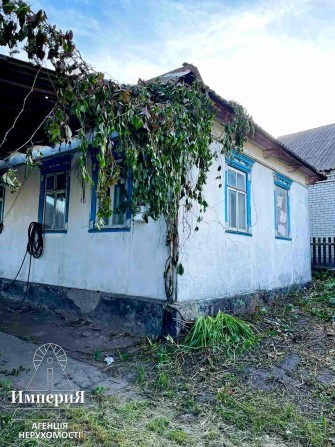 Півбудинку на Шевченка біля річки.Усі комунікації.5 соток. - фото 1