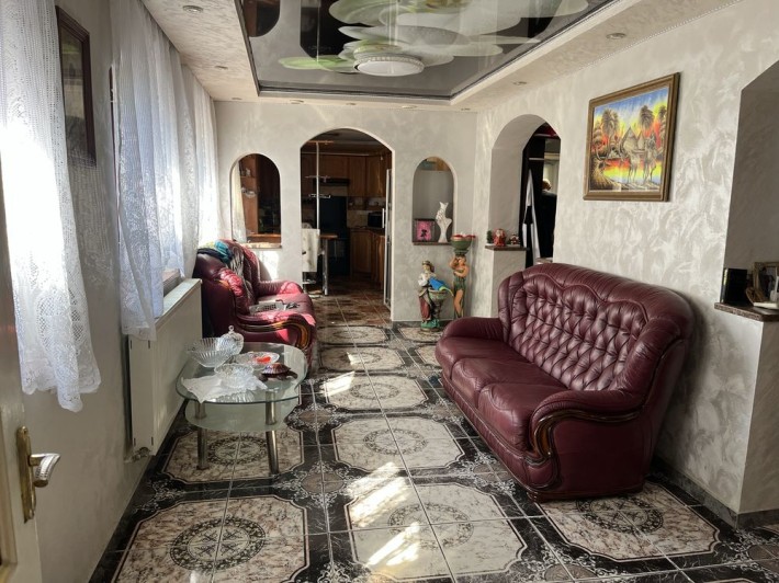 Здам 2-х кімнатний дім євроремонт Берегово Стефаніка - фото 1