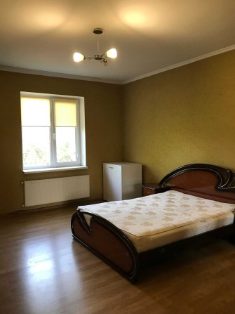 В Боярке аренда 1/2 части коттеджа - фото 1