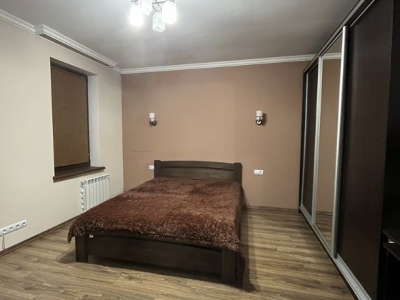 Довгострокова оренда будинку Мукачеве