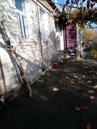 Сдается дом небольшой в районе ж д только гражданскому лицу - фото 1