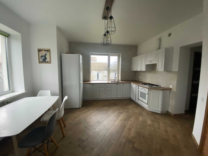 Оренда приватного будинку з меблями і технікою - фото 1