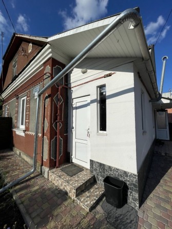 *ОРЕНДА частини будинку в місті - фото 1