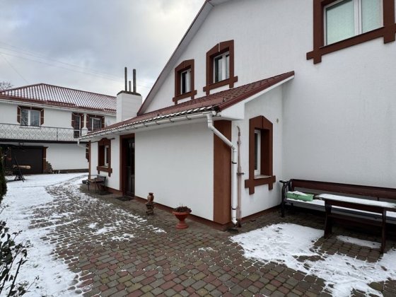 Оренда частини будинку Ровно